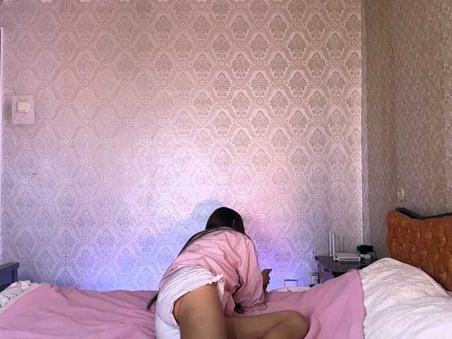 WhitleyClanin live cam on BongaCams