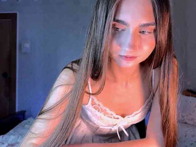 WhitleyClanin webcam