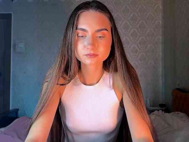 WhitleyClanin webcam