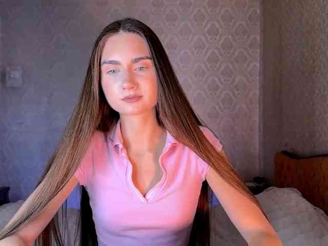 WhitleyClanin webcam