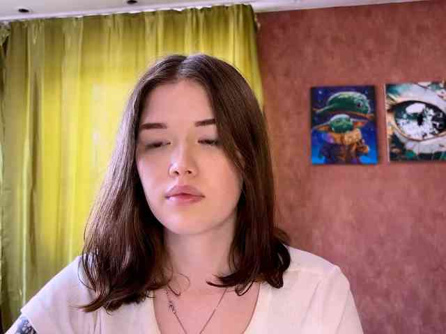 WhitleyClanin webcam