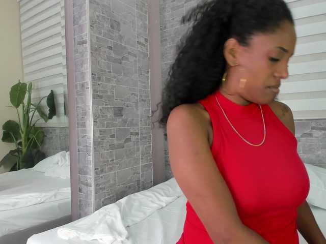 AteneaPercy live cam on BongaCams