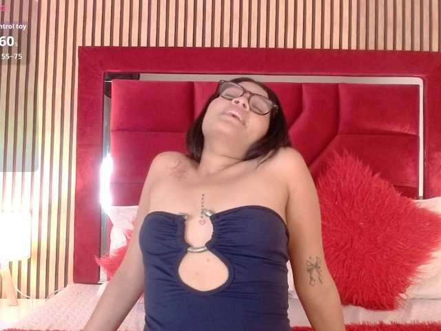 Amelia-26 live cam on BongaCams