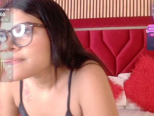 Amelia-26 live cam on BongaCams