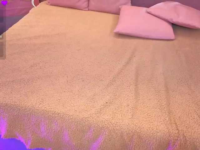 AUROORA-TAY live cam on BongaCams