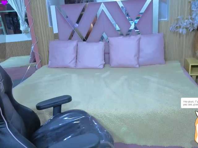 AUROORA-TAY live cam on BongaCams