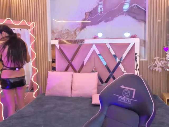 AUROORA-TAY live cam on BongaCams