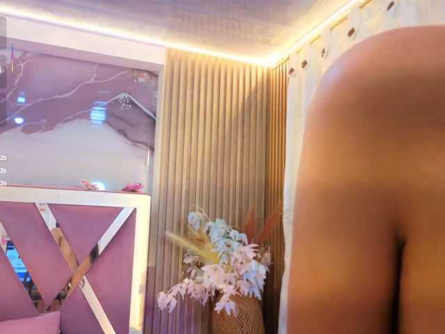 AUROORA-TAY live cam