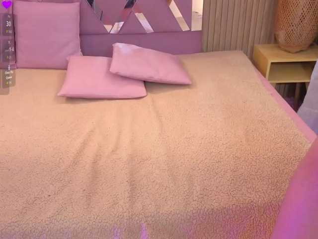 AUROORA-TAY live cam on BongaCams