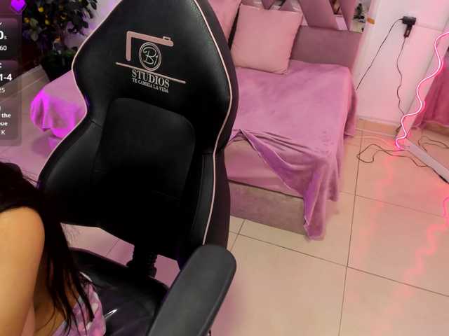 AUROORA-TAY live cam on BongaCams