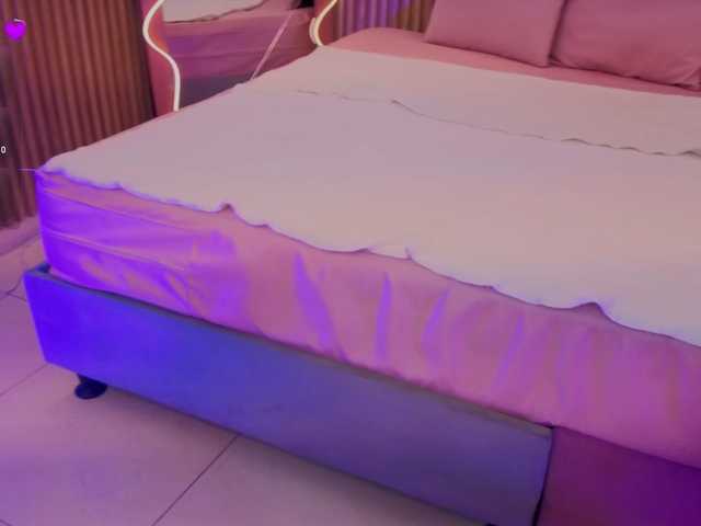 AUROORA-TAY live cam on BongaCams