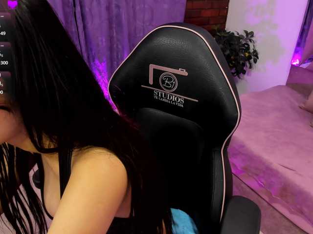 AUROORA-TAY live cam on BongaCams