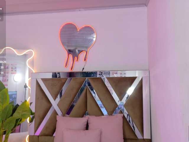 TEFFANNIA-TAY live cam on BongaCams