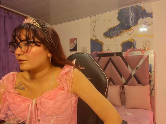 TEFFANNIA-TAY live cam on BongaCams