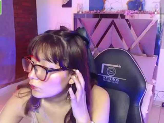 TEFFANNIA-TAY