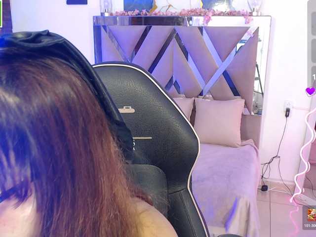 TEFFANNIA-TAY live cam preview