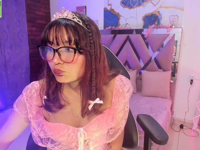 TEFFANNIA-TAY live cam on BongaCams