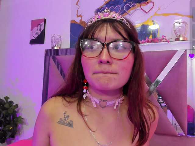TEFFANNIA-TAY live cam preview
