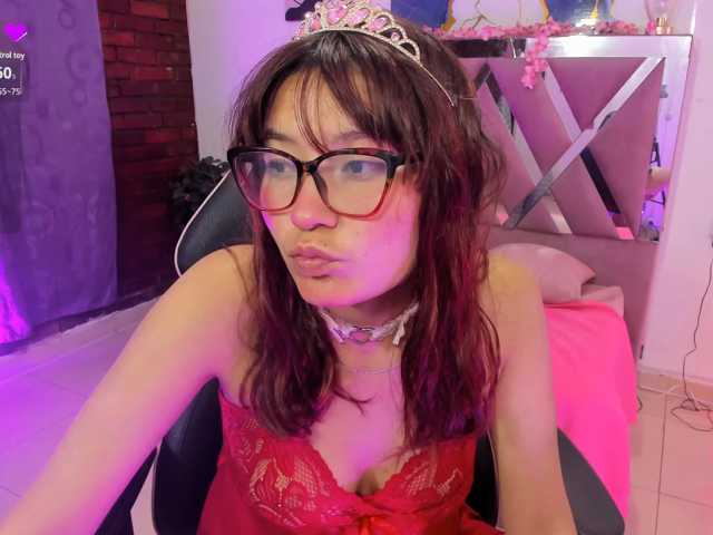 TEFFANNIA-TAY, en vivo ahora en BongaCams