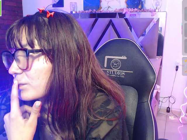 TEFFANNIA-TAY — live female cam