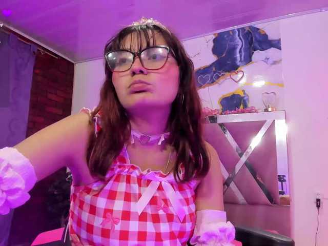 TEFFANNIA-TAY live cam preview