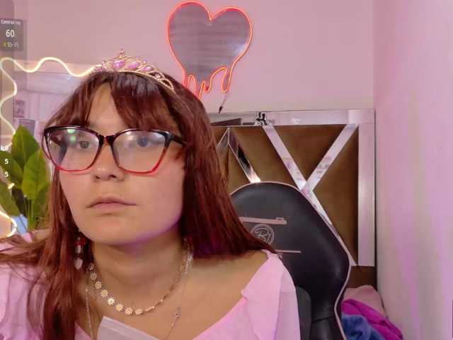TEFFANNIA-TAY