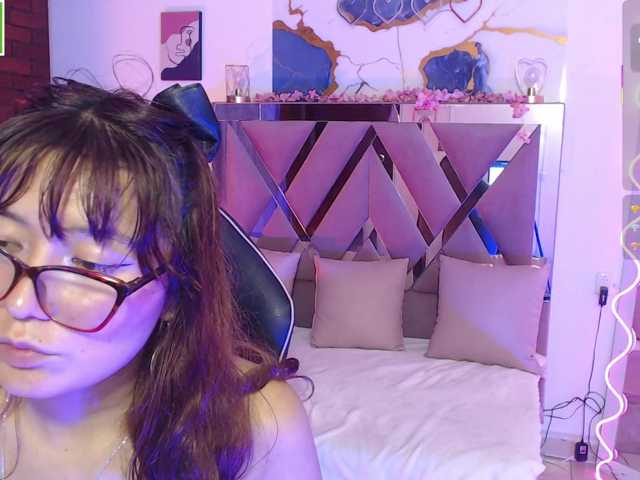 TEFFANNIA-TAY live cam preview