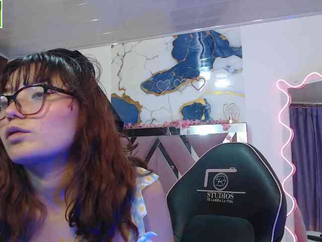 TEFFANNIA-TAY webcam