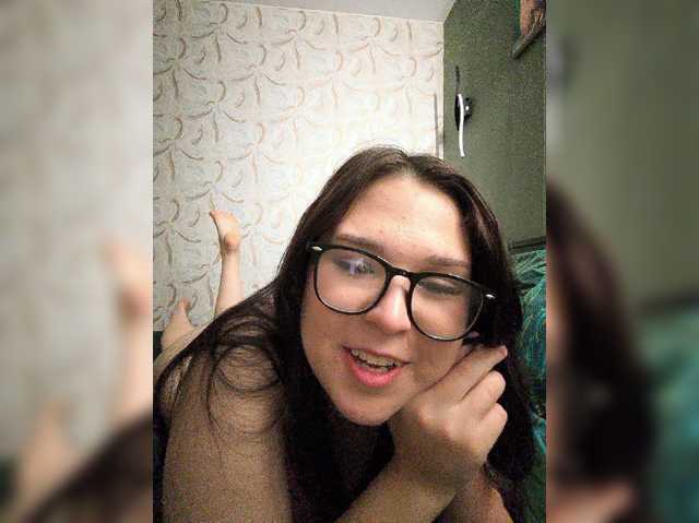 AleksaKesh live cam on BongaCams