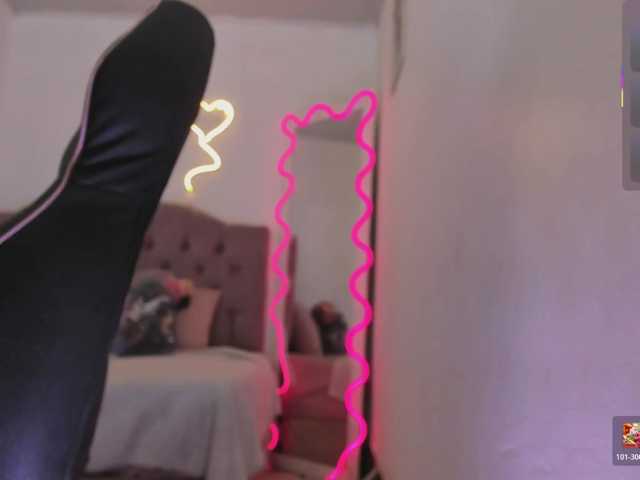 ZAAFIRA-TAY live cam on BongaCams