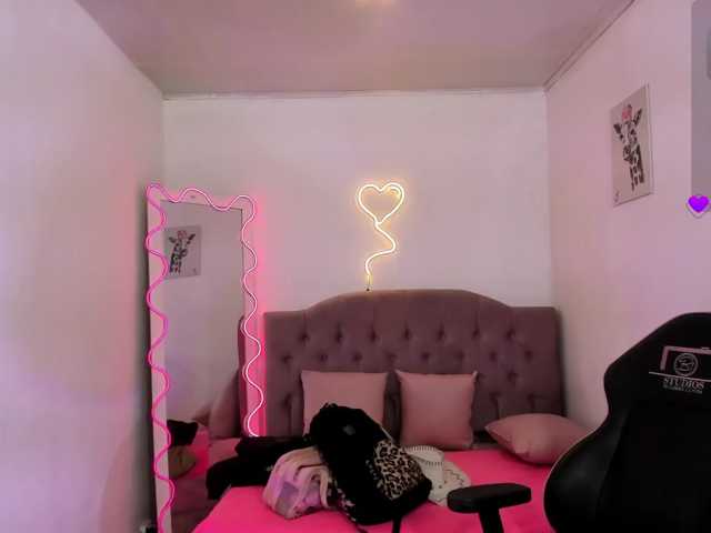 ZAAFIRA-TAY live cam on BongaCams