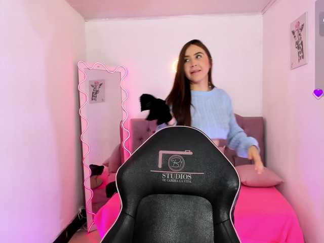 ZAAFIRA-TAY live cam on BongaCams