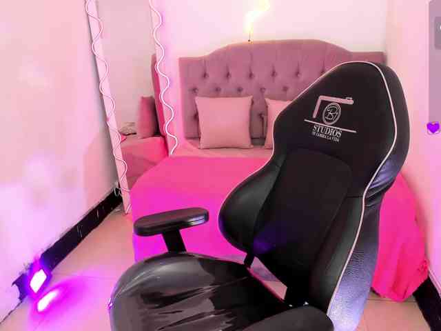 ZAAFIRA-TAY webcam