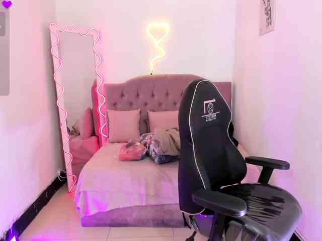 ZAAFIRA-TAY webcam