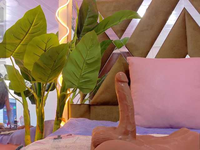 DULCEPEARL-TAY live cam on BongaCams