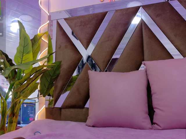 DULCEPEARL-TAY live cam on BongaCams