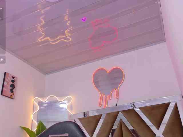 DULCEPEARL-TAY webcam