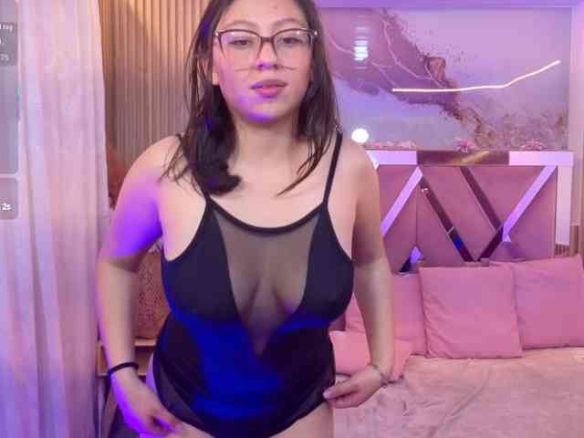 JENAYE-TAY webcam