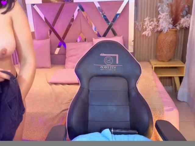 JENAYE-TAY