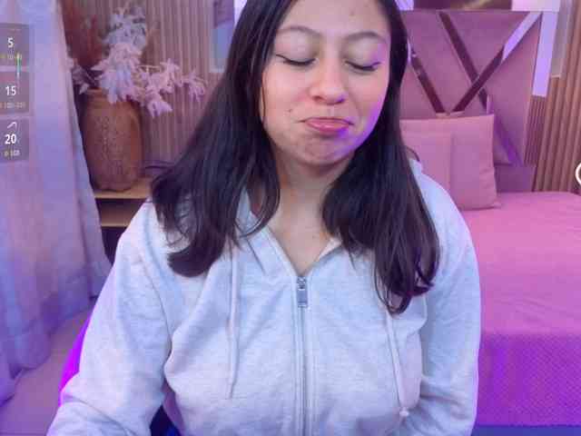 JENAYE-TAY webcam