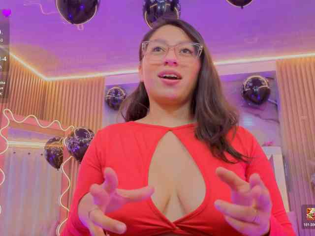 JENAYE-TAY JENAYE-TAY