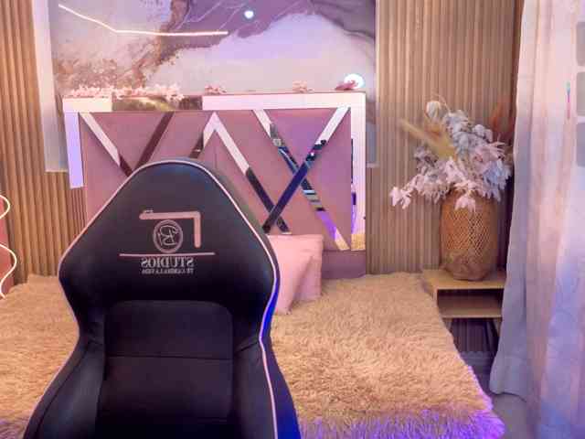 JENAYE-TAY webcam