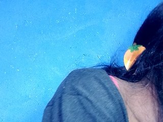 Claudia9's Live Webcam