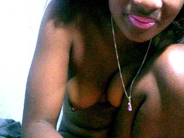Claudia9 live cam preview