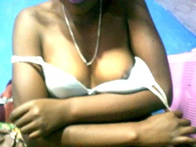Claudia9 live cam on BongaCams