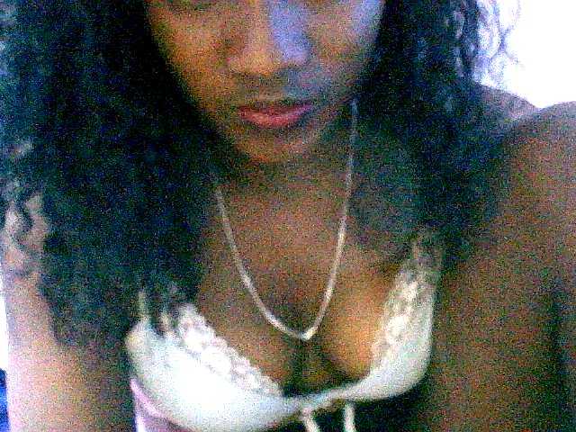 Claudia9 live cam on BongaCams