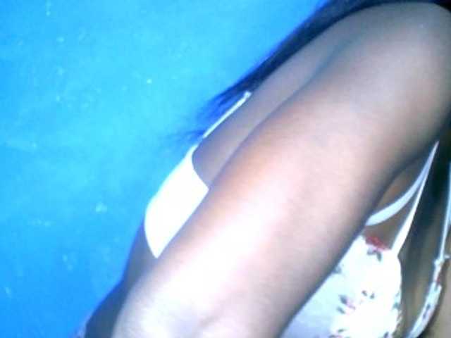Claudia9 live cam preview