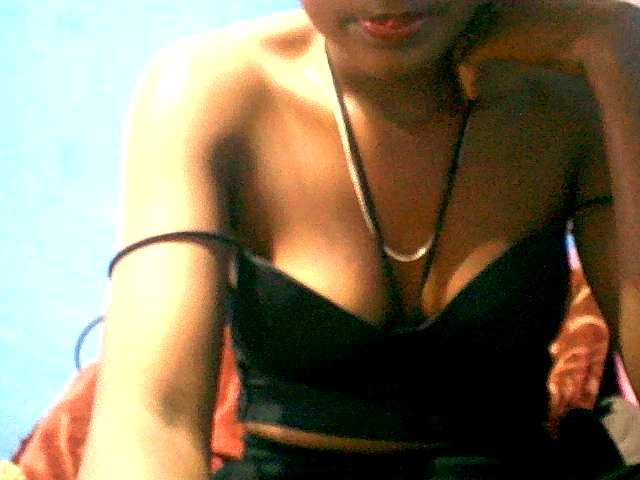 Claudia9 live cam
