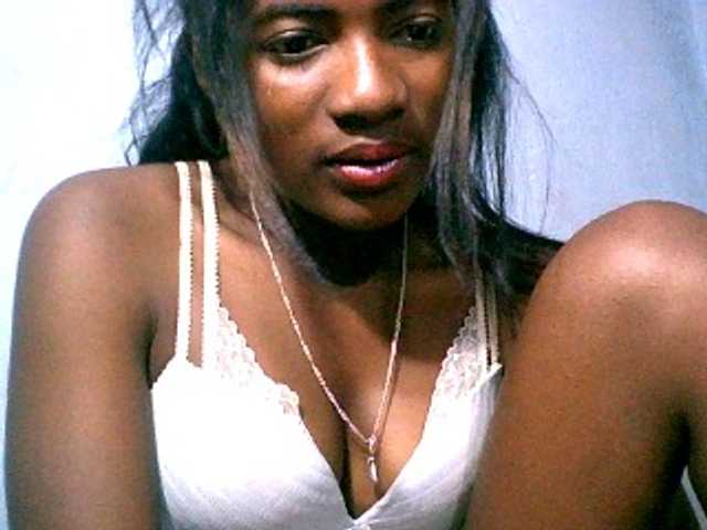 Claudia9 live cam preview