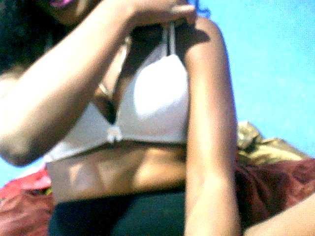 Claudia9 live cam on BongaCams